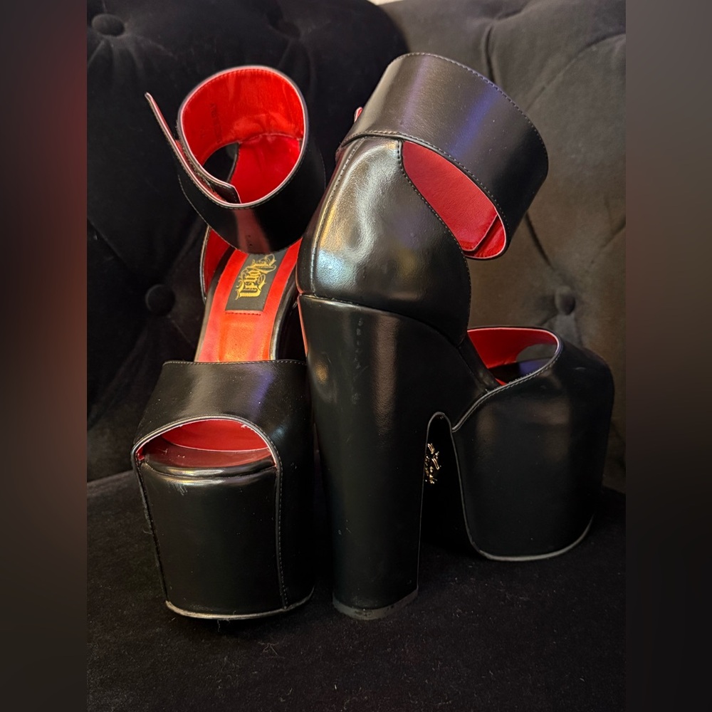 Kat Von D Destroyer 8 Inch Goth Platforms